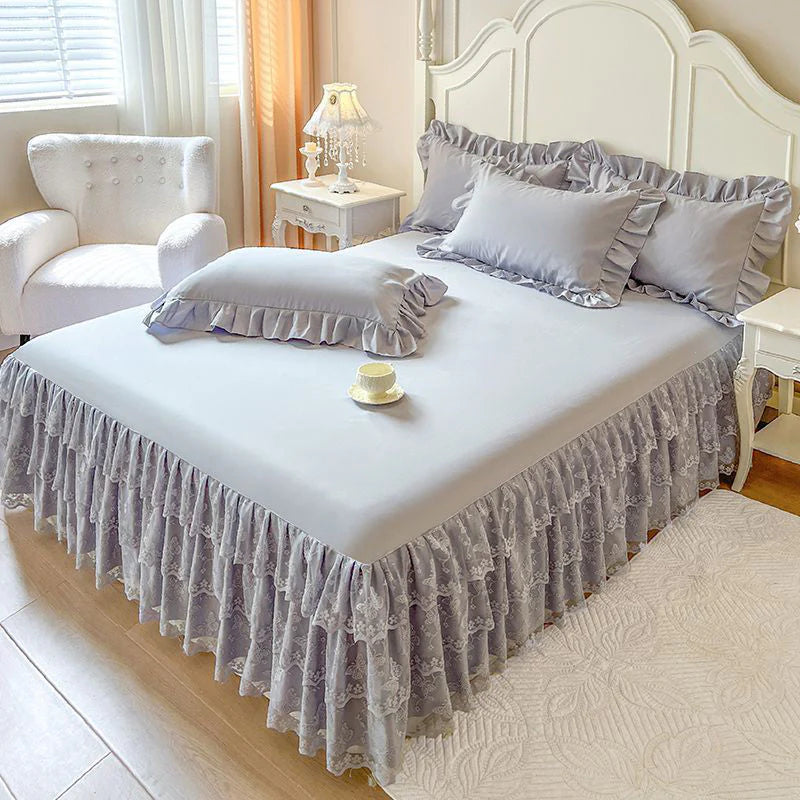 🌸 Čipkasta posteljna krila v kompletu 3 kosov – tvoja spalnica takoj postane romantičen raj miru in elegance! ✨🛏️
