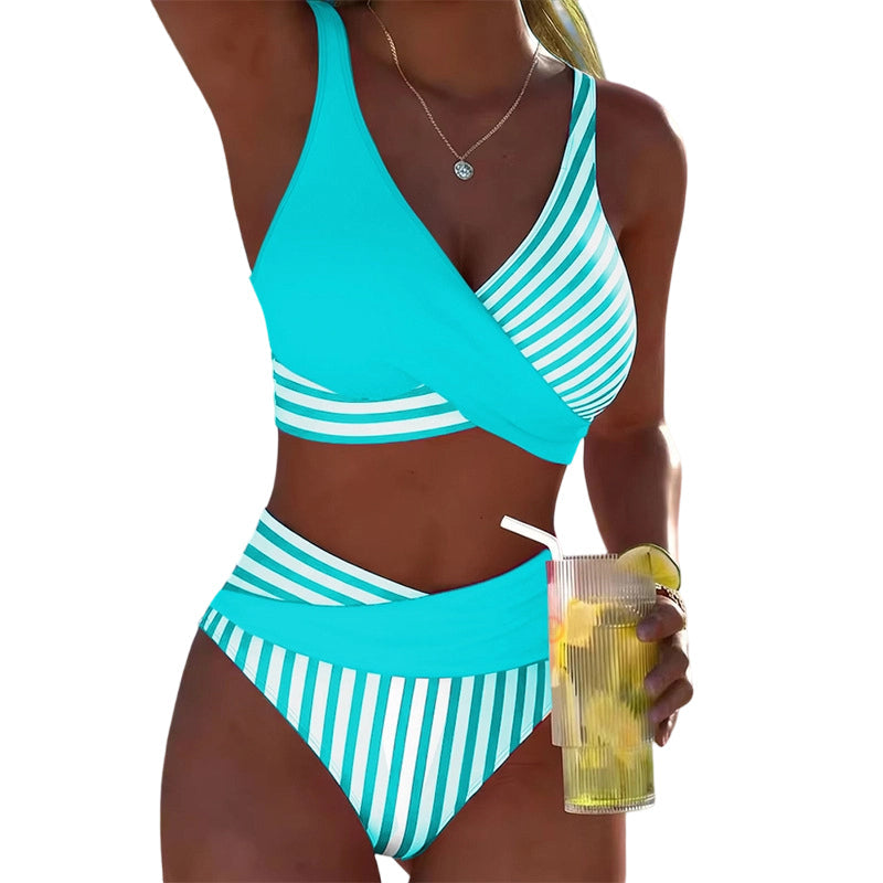 Dvodelni bikini komplet z barvnimi bloki in črtami