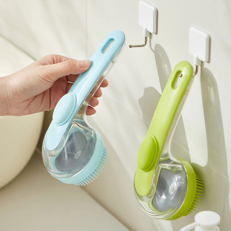 Krtača za kopanje hišnih ljubljenčkov z dozatorjem za šampon – Dolg ročaj, mehka in učinkovita 🐾🛁